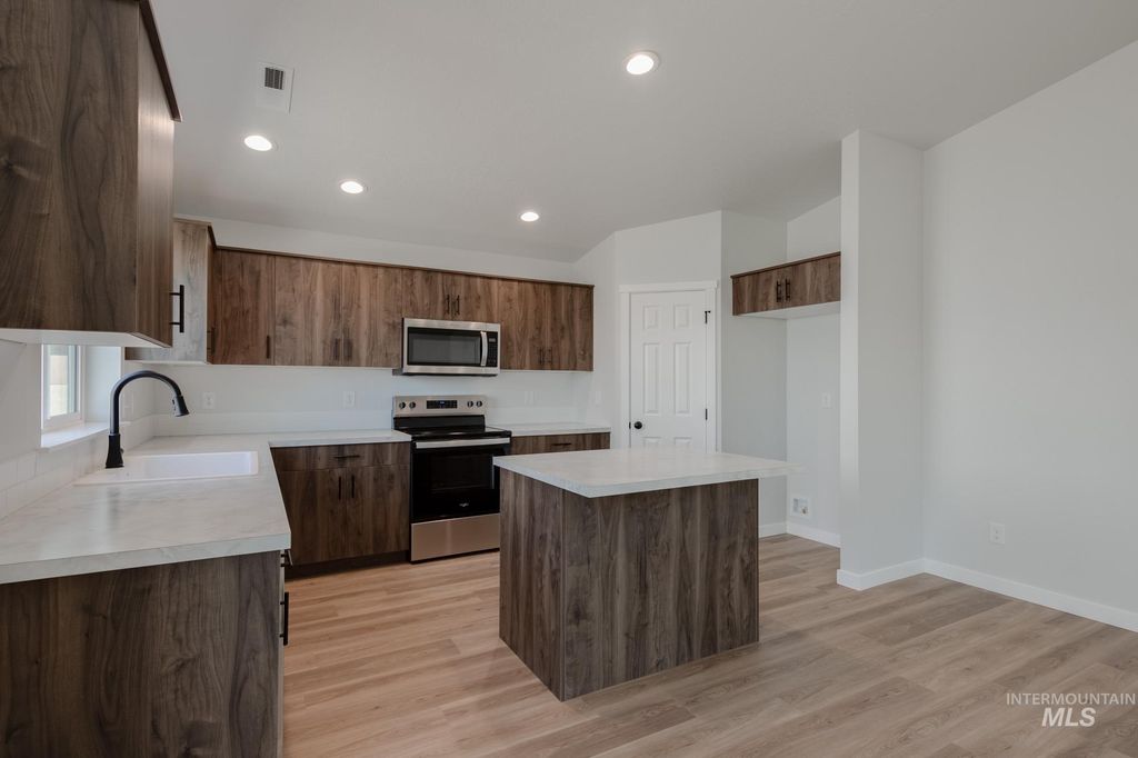 Photo of 7365 S Menzingers Ave, Meridian, ID 83642 (MLS # 98965335)