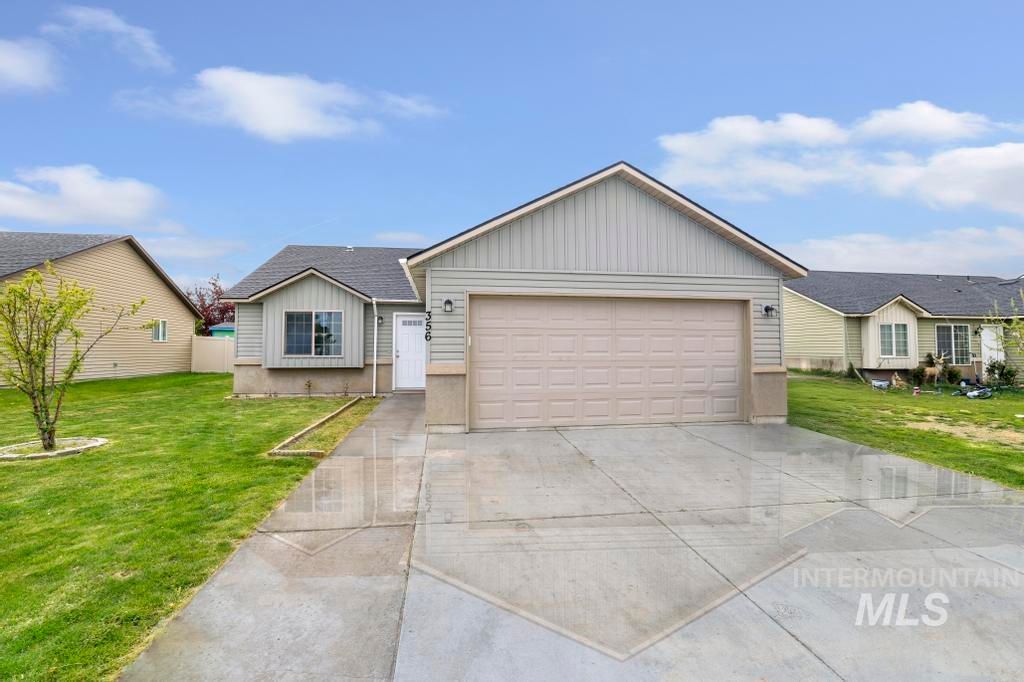 Photo of 356 Watchmaker St, Twin Falls, ID 83301 (MLS # 98982439)