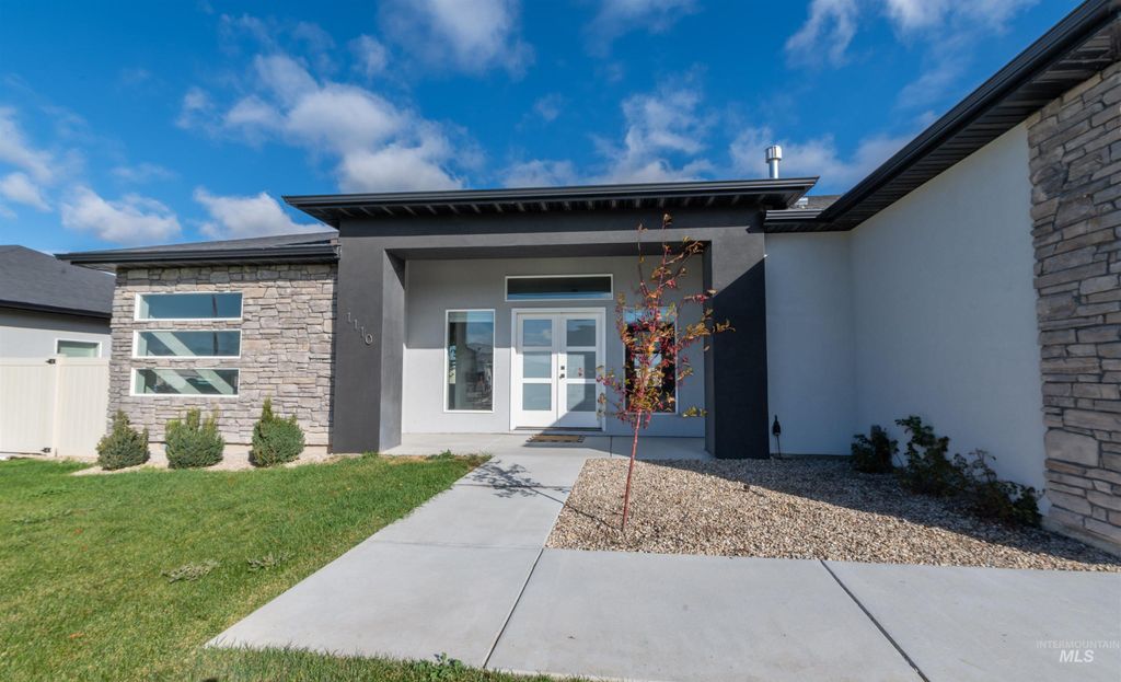 Photo of 1110 Gem Ave, Kimberly, ID 83341 (MLS # 98965070)