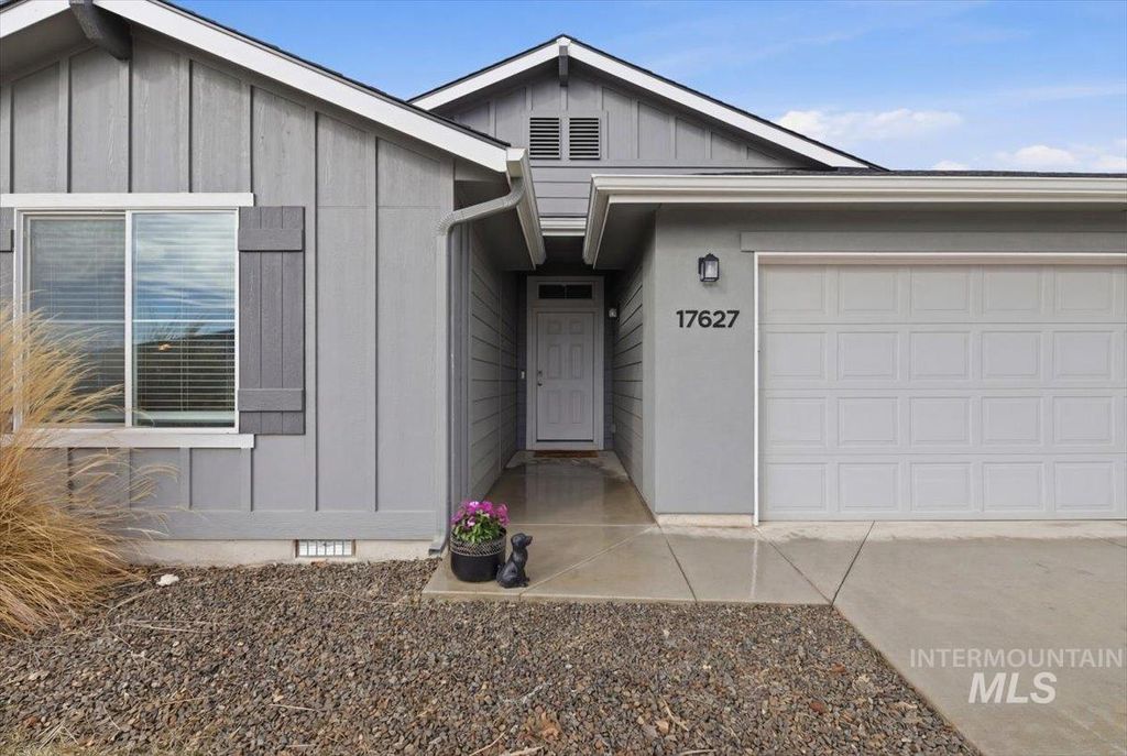 Photo of 17627 N Helmer Ave, Nampa, ID 83687 (MLS # 98977912)