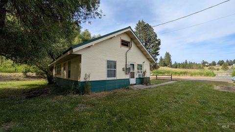 Photo of 3700 Highway 8 East, Troy, ID 83871 (MLS # 98952793)