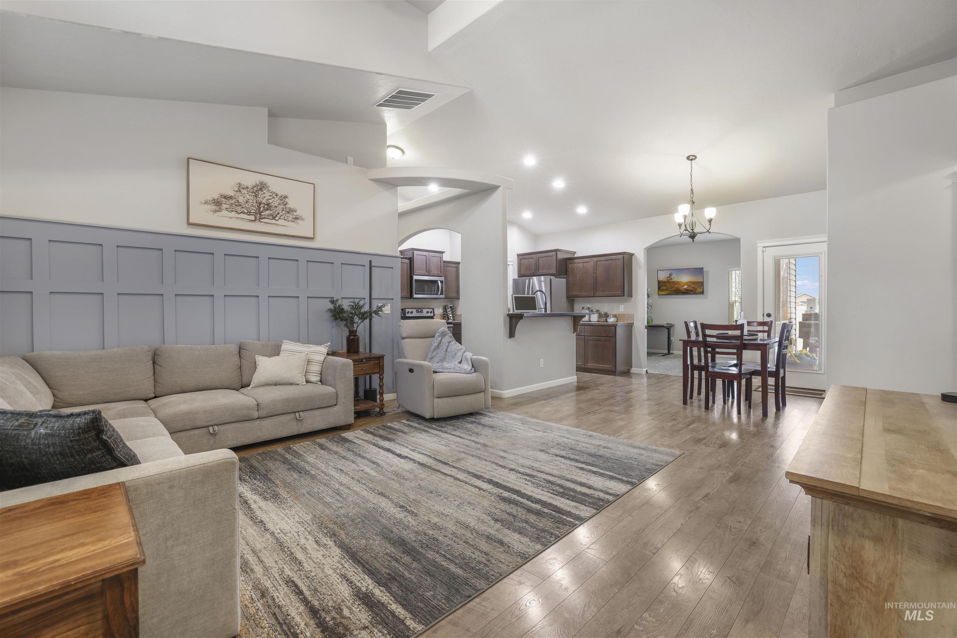 221 Glacier Meadows Way