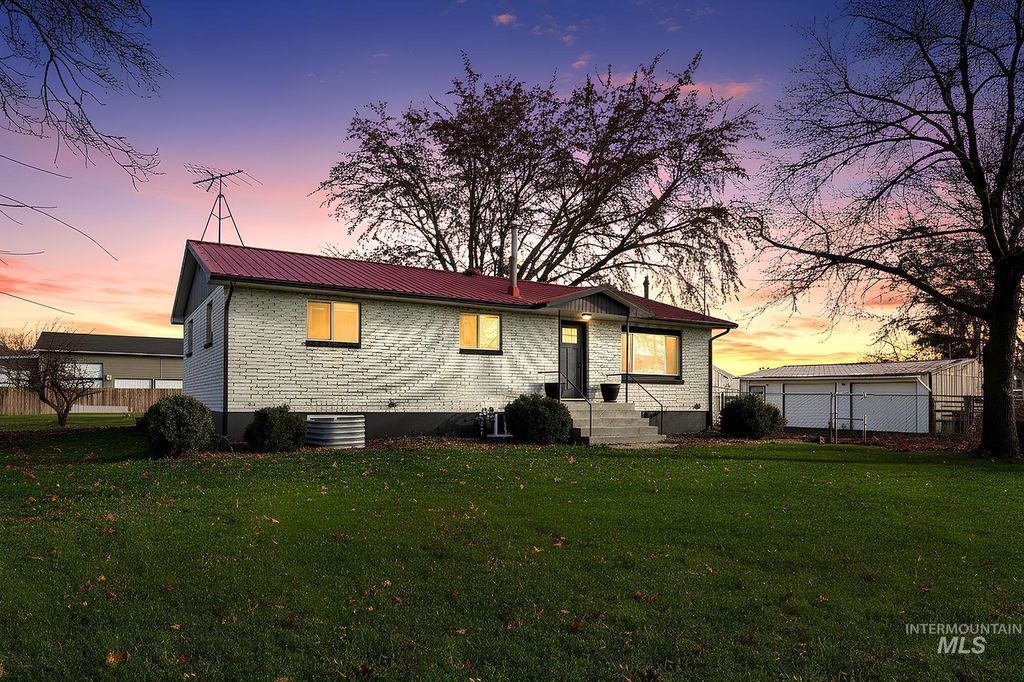 Photo of 22996 Blessinger Rd, Star, ID 83669 (MLS # 98969045)