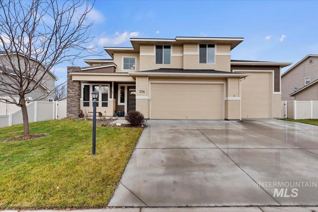 Photo of 534 W Jordanelle Dr, Meridian, ID 83646 (MLS # 98971267)