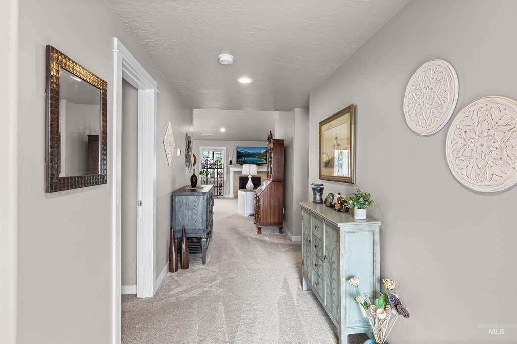 Photo of 7611 W Corona Dr, Boise, ID 83709 (MLS # 98996014)