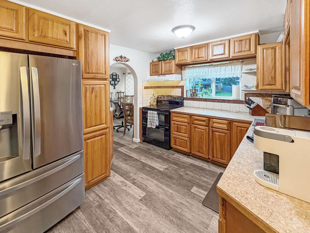 Photo of 3411 8th St, Lewiston, ID 83501 (MLS # 98998373)