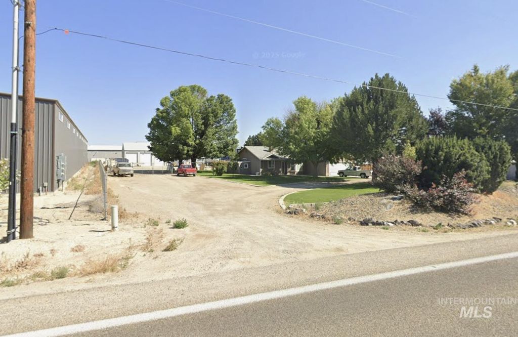 Photo of 8572 Birch Ln, Nampa, ID 83687 (MLS # 98981931)