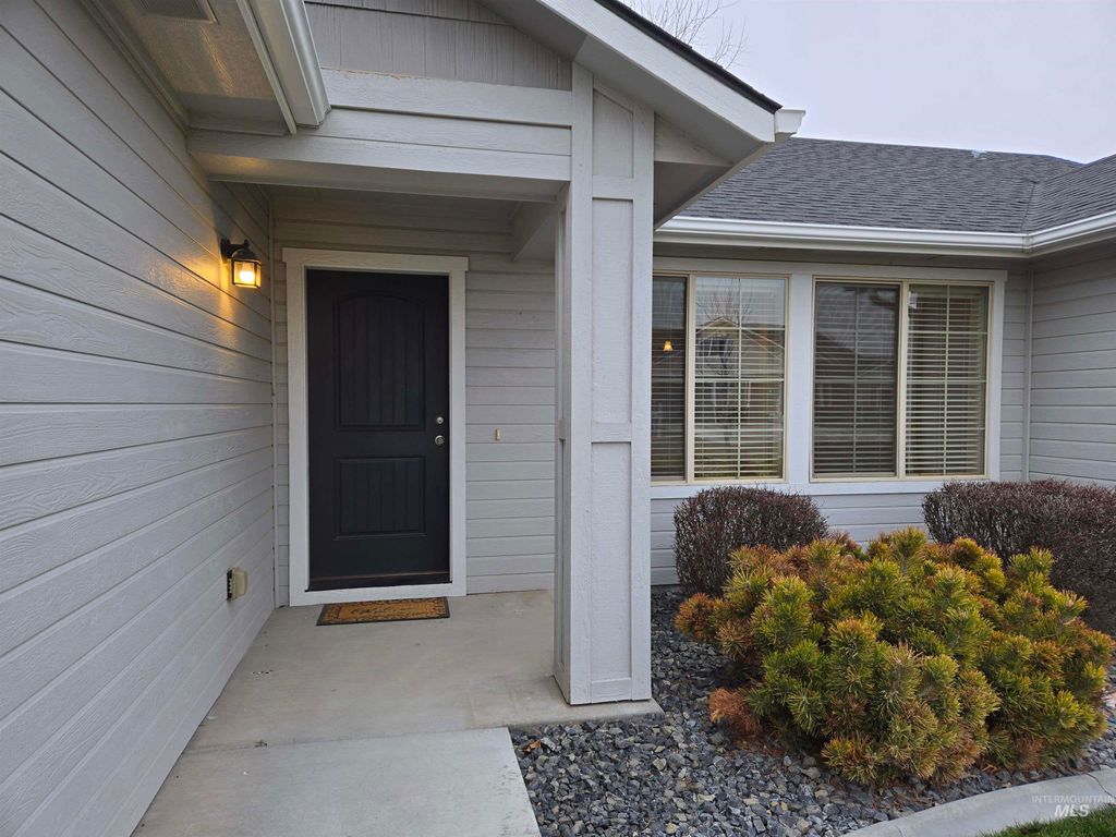 Photo of 2615 Driftwood Dr, Payette, ID 83661 (MLS # 98972186)