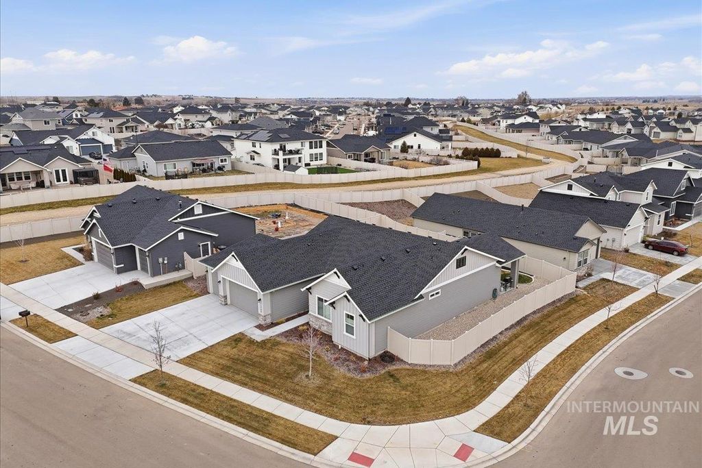 Photo of 11700 W San Remo Dr, Nampa, ID 83686 (MLS # 98974875)