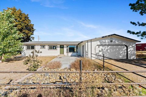 Photo of 28282 Fox Lane, Wilder, ID 83676 (MLS # 98964733)