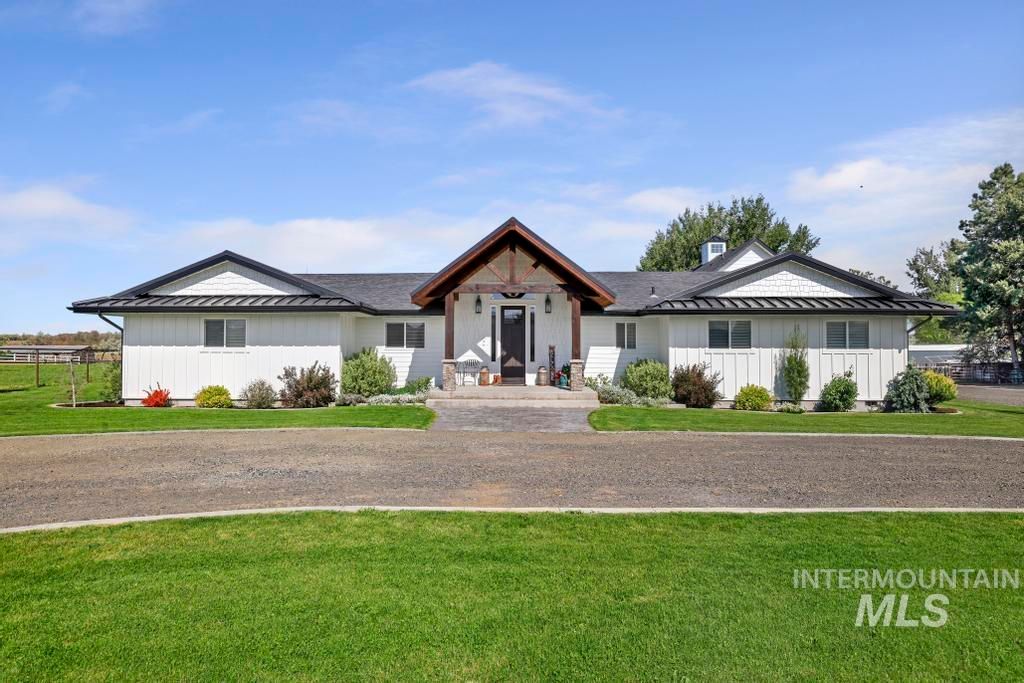 Photo of 2808 850 E, Hagerman, ID 83332 (MLS # 98985978)