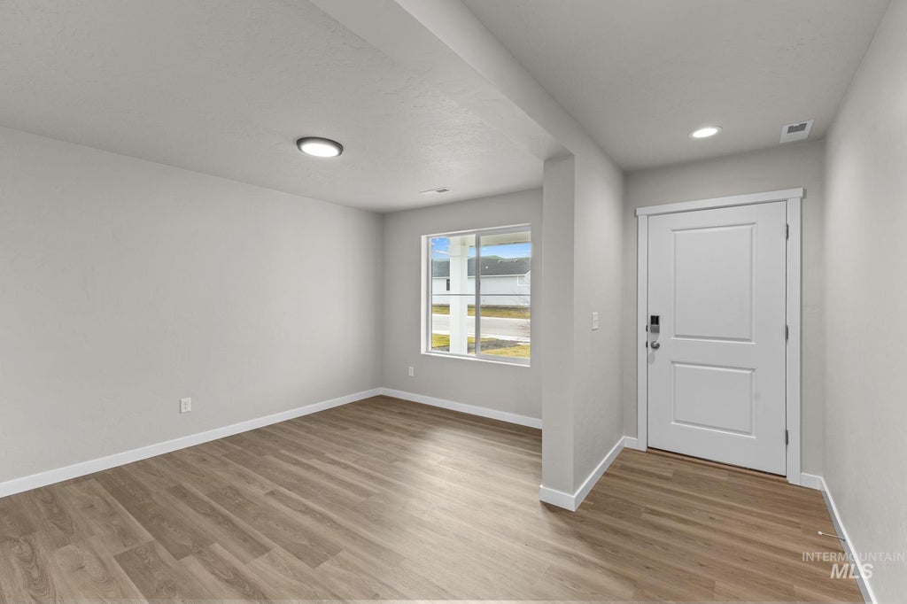 Photo of 1811 Gyrfalcon St, Middleton, ID 83644 (MLS # 99001344)