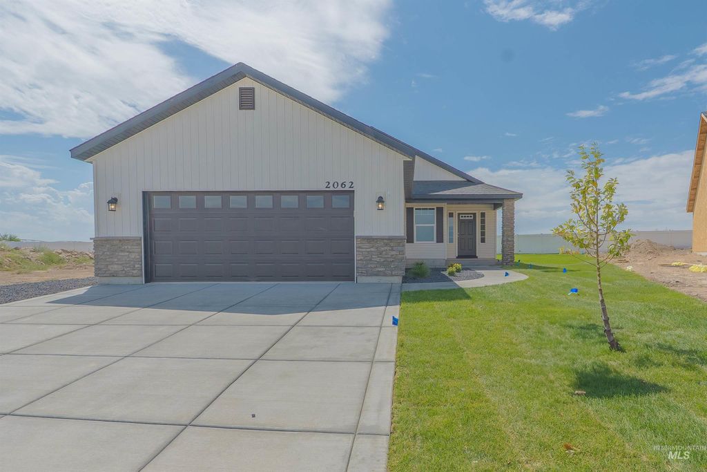 Photo of 2062 Lowline Ave, Twin Falls, ID 83301 (MLS # 98959772)