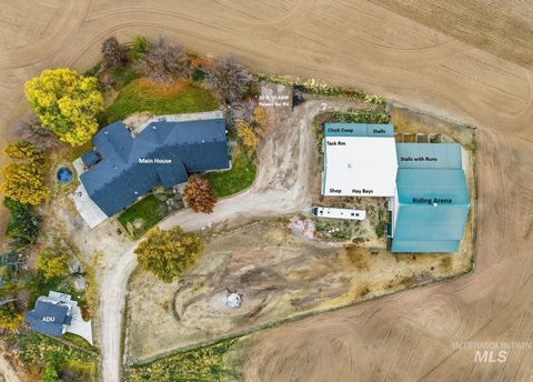 Photo of 25300 Harvey Rd, Caldwell, ID 83607 (MLS # 98966745)