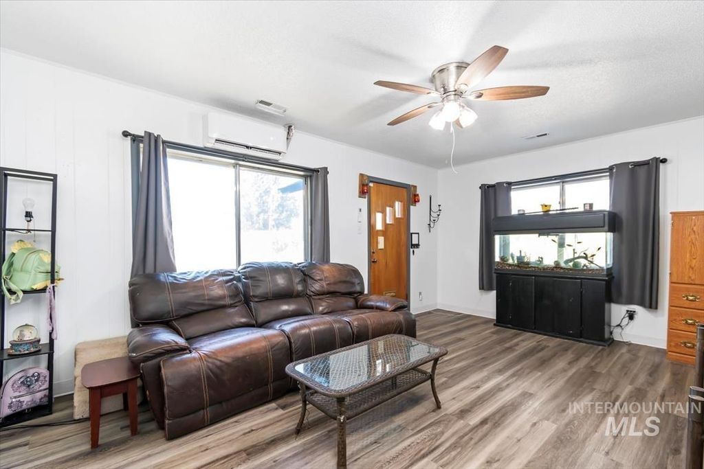 Photo of 211 W 2nd Street, Emmett, ID 83617 (MLS # 98956775)