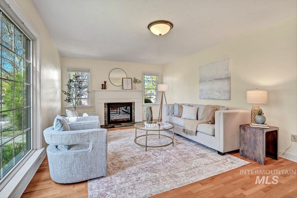 Photo of 2520 W Pleasanton Ave, Boise, ID 83702 (MLS # 98983237)