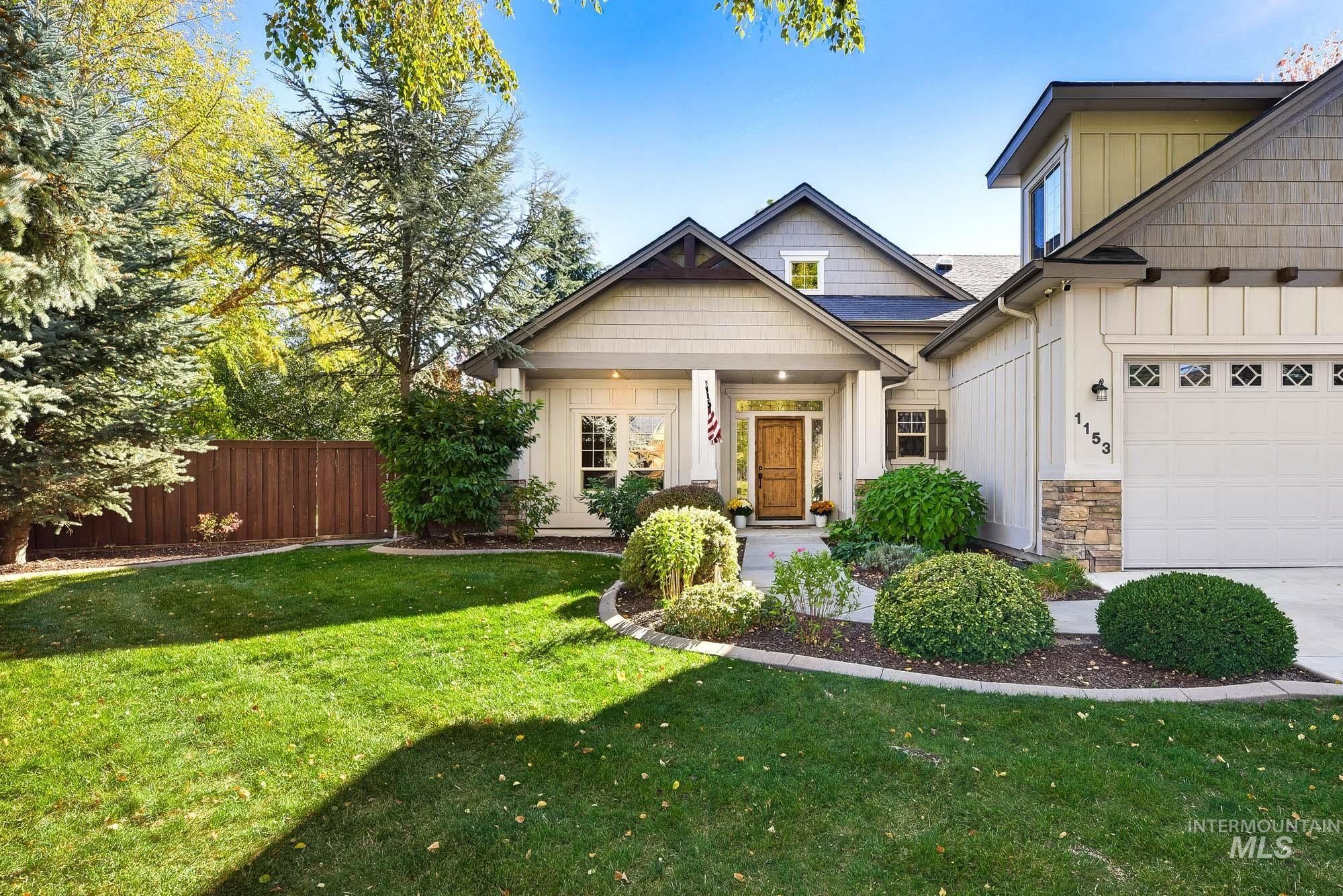 1153 E Redwall Ct