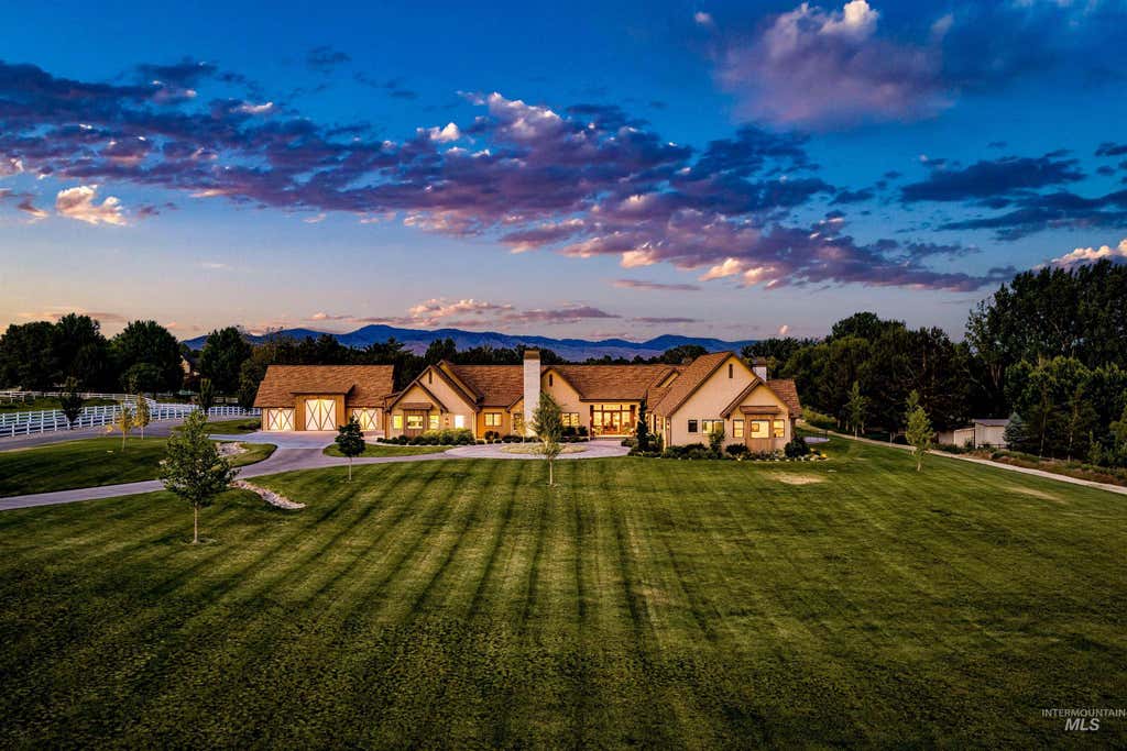 Photo of 3885 W Gray Teal Ln, Eagle, ID 83616 (MLS # 98991655)