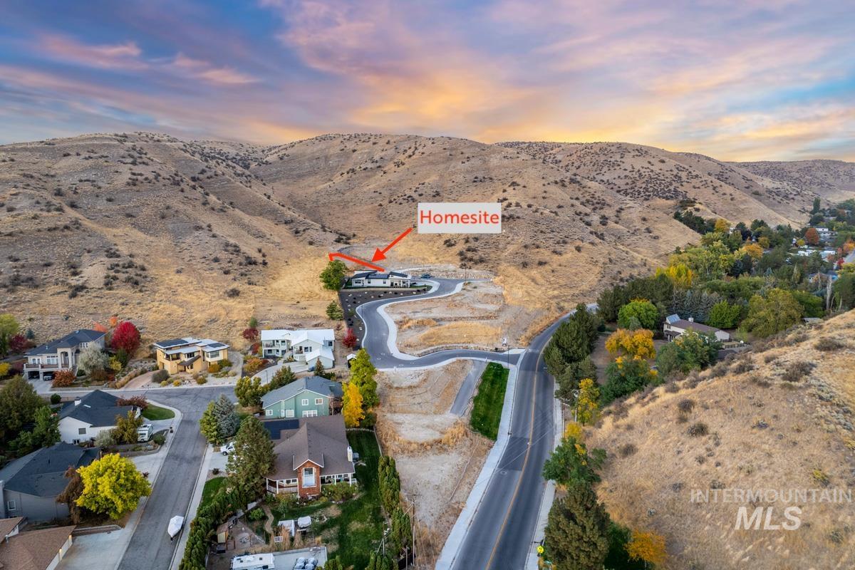 5513 N Polecat Lofts Ln