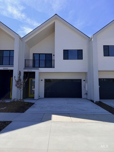 Photo of 10173 W Southerland Dr, Boise, ID 83709 (MLS # 98981170)