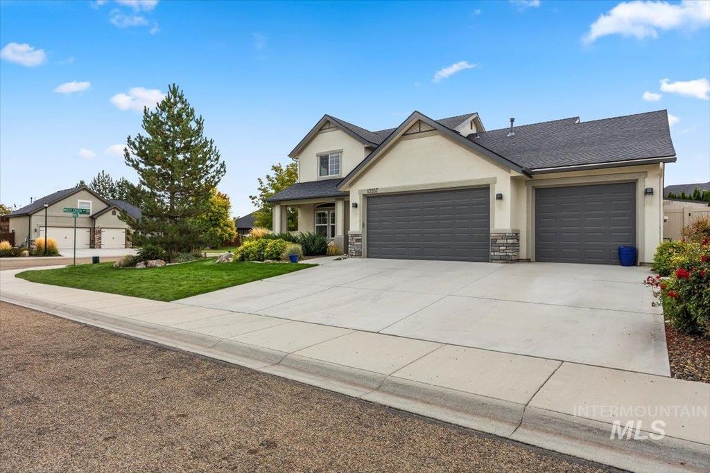 Photo of 13557 Signorello St, Caldwell, ID 83607 (MLS # 98963549)