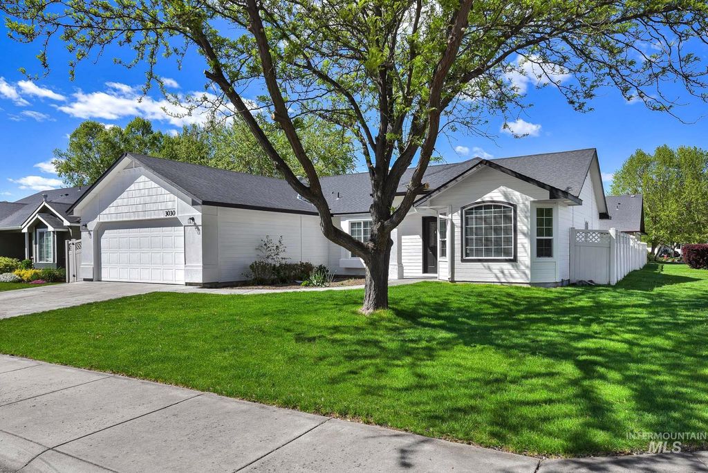 Photo of 3030 W Ditch Creek St, Meridian, ID 83646 (MLS # 98984134)