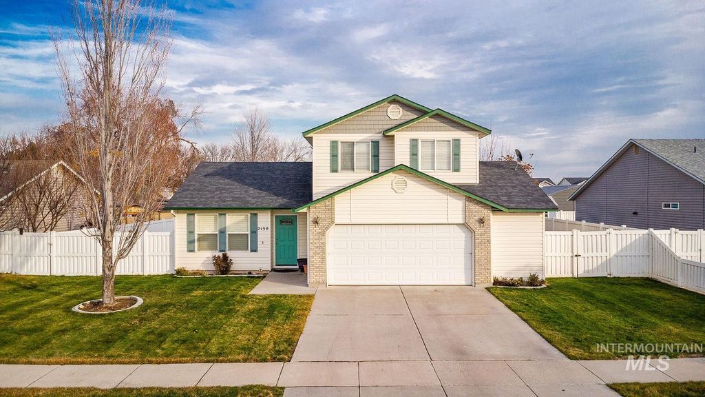 Photo of 2150 Bishop Ave, Fruitland, ID 83619 (MLS # 98970790)