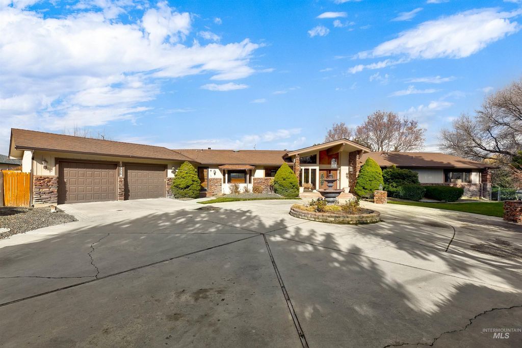 Photo of 10030 W Stardust Drive, Boise, ID 83709 (MLS # 98974682)