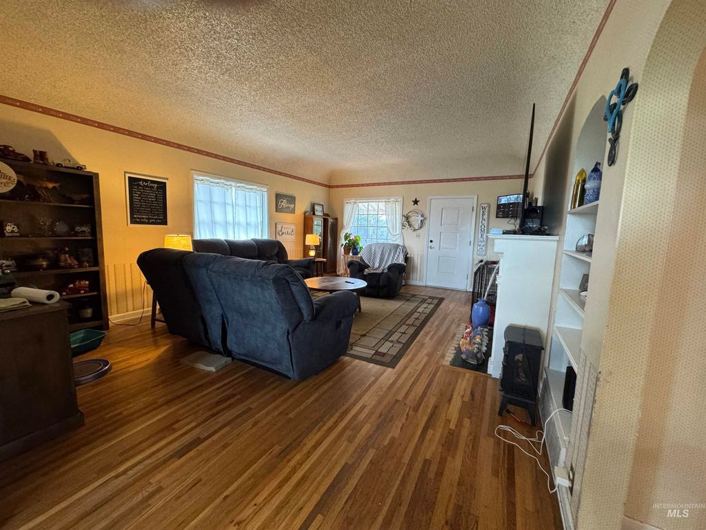 Photo of 1698 State Hwy 46, Gooding, ID 83330 (MLS # 98983620)