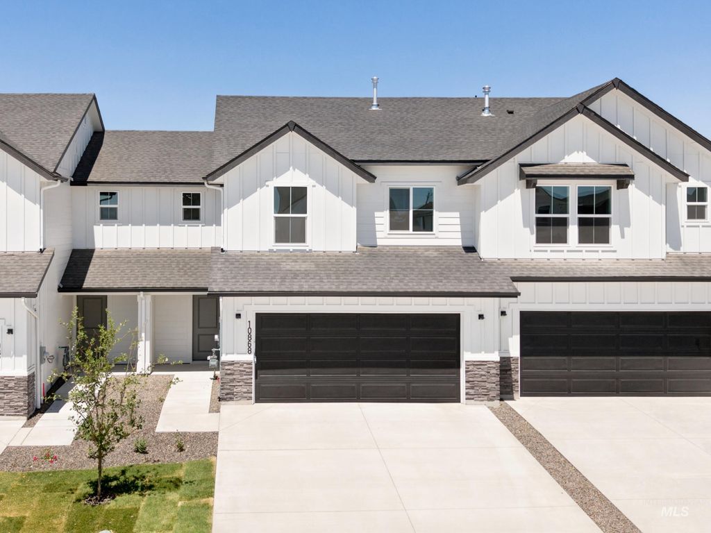 Photo of 10868 Rutland St, Caldwell, ID 83605 (MLS # 98989882)