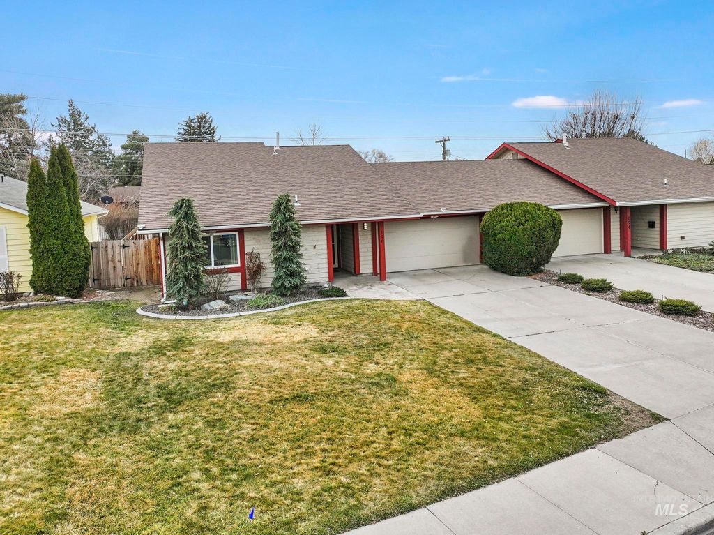 Photo of 198 Meadows Lane, Twin Falls, ID 83301 (MLS # 98976777)