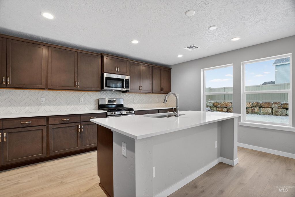 Photo of 1628 Kinsale St, Middleton, ID 83644 (MLS # 98982235)