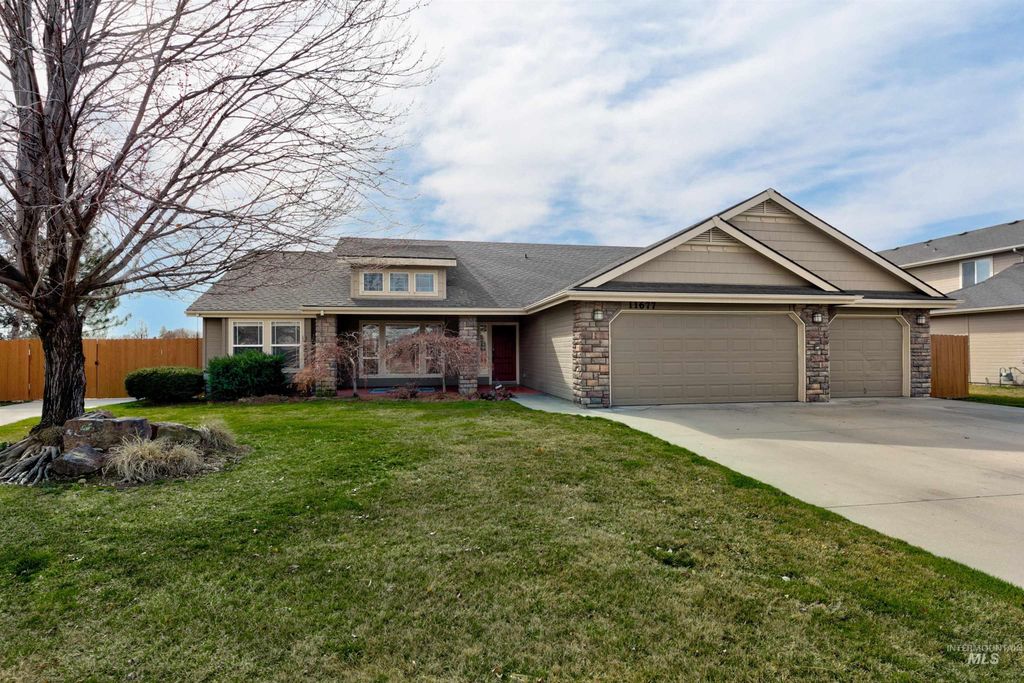 Photo of 11677 W Gambrell St, Star, ID 83669 (MLS # 98977032)