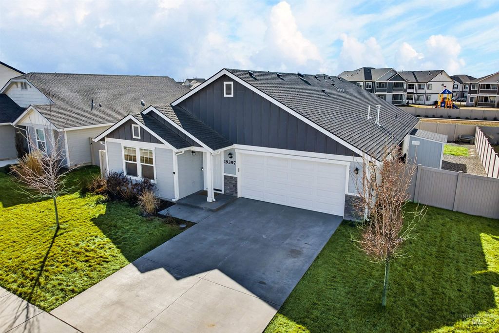 Photo of 19397 Red Eagle Way, Caldwell, ID 83605 (MLS # 98974479)