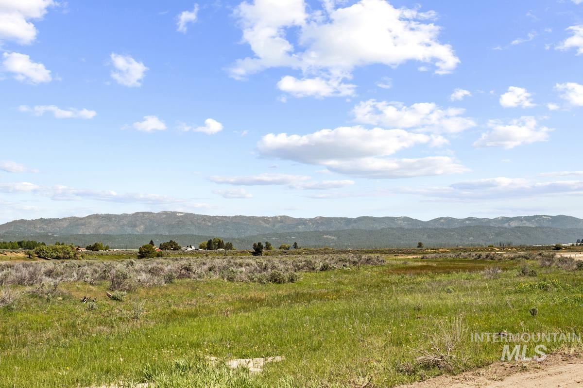 L10 B2 River Bank Drive