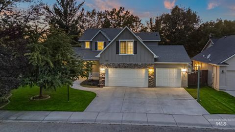 Photo of 6099 N Heathrow Way, Boise, ID 83713 (MLS # 98963071)