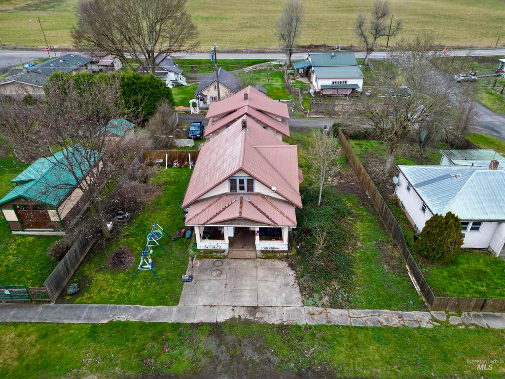 Photo of 710 Maple St, Kamiah, ID 83536 (MLS # 98977415)