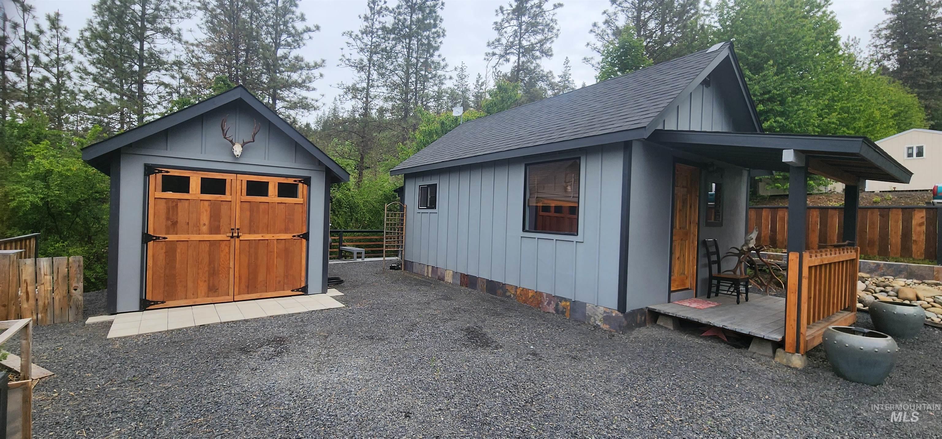 Listing image 1