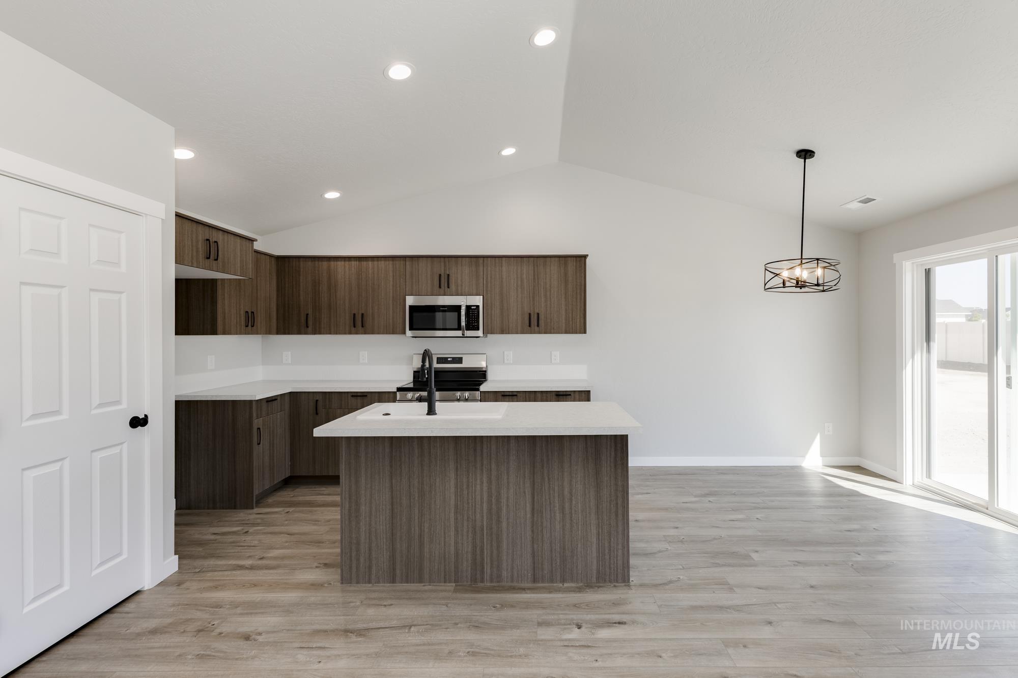 18388 N Trumpet Lily Ave