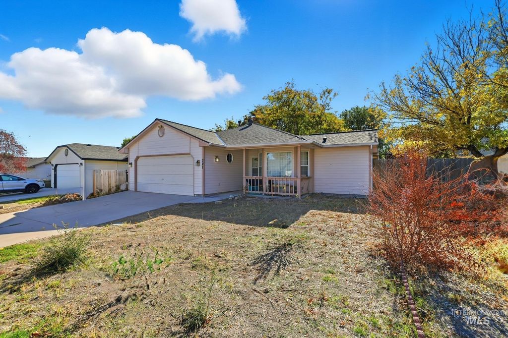 Photo of 321 E Dooley Ln, Nampa, ID 83686 (MLS # 98965391)