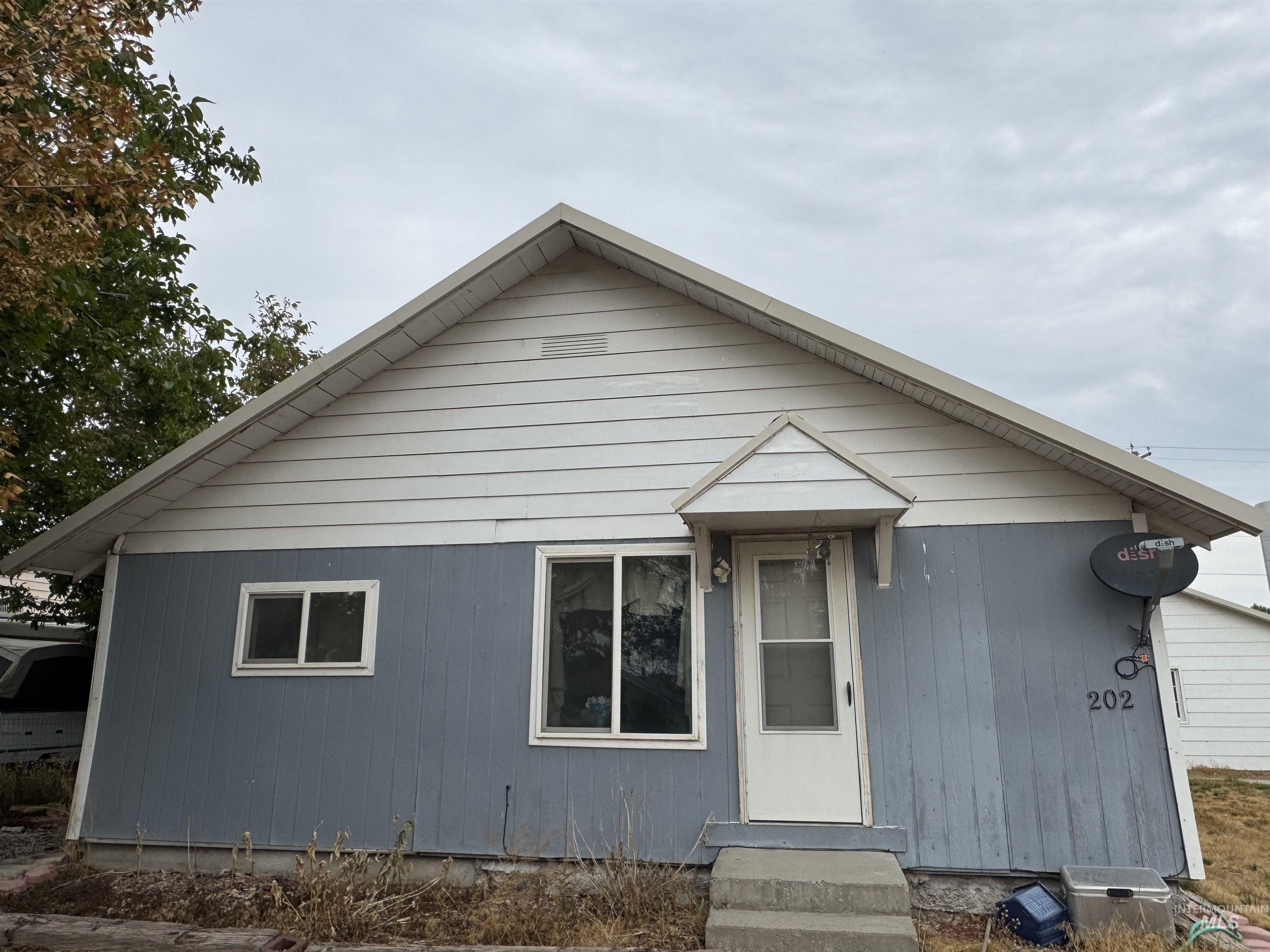 View of front facade with entry steps