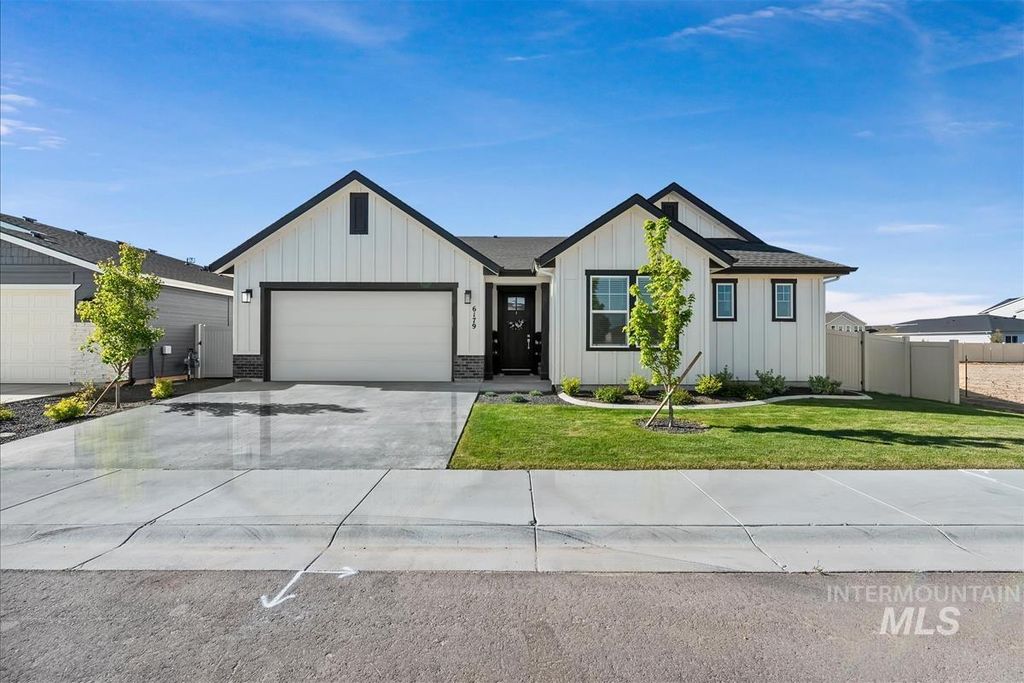 Photo of 6179 W Ladle Rapids St, Meridian, ID 83646 (MLS # 98985265)