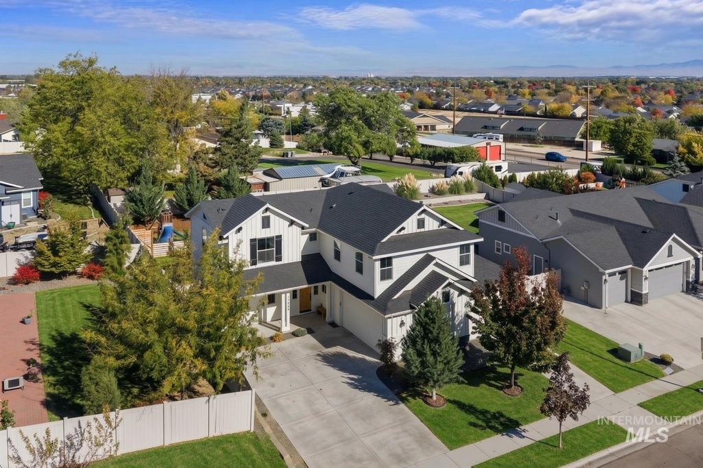 Photo of 11048 W Victoria Dr, Nampa, ID 83686 (MLS # 99004026)