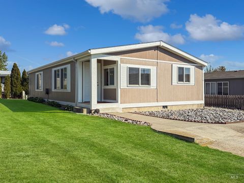 Photo of 609 N Almon #4038 St, Moscow, ID 83843 (MLS # 98962547)