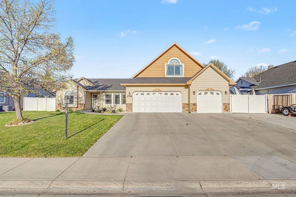 Photo of 2726 Banner Ct, Nampa, ID 83686 (MLS # 98984538)