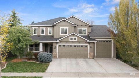 815 W Arnaz Meridian ID 83646