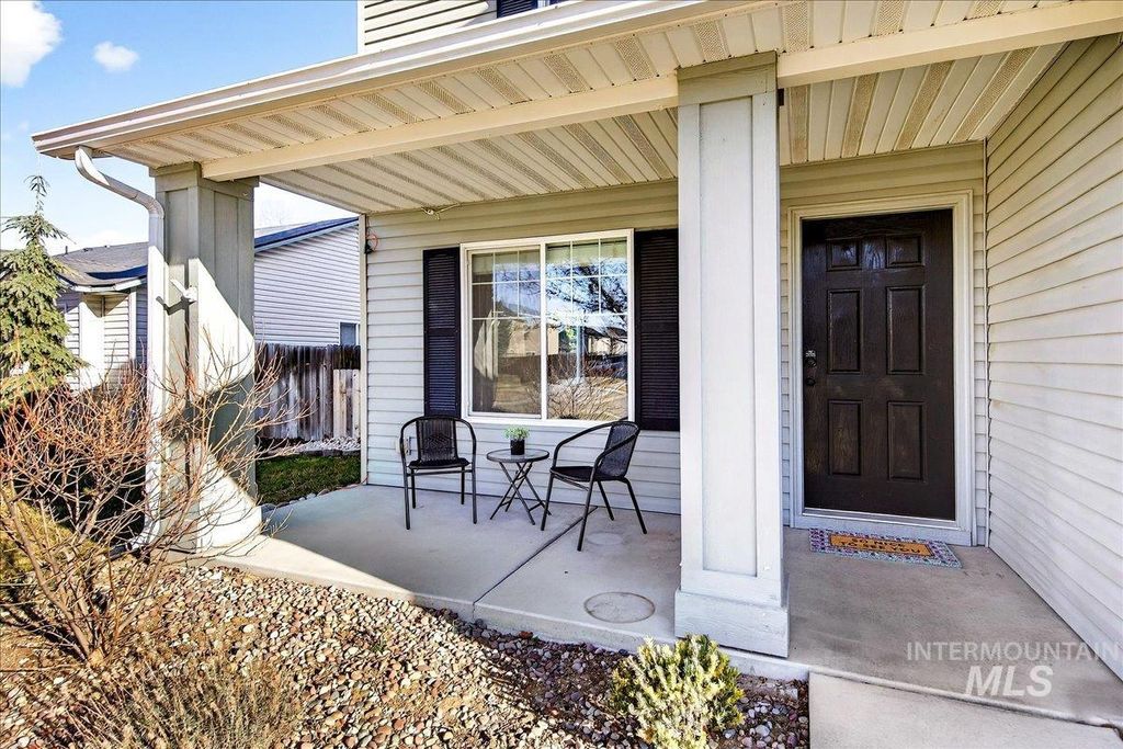 Photo of 456 E Chapparosa Dr, Kuna, ID 83634 (MLS # 98978558)