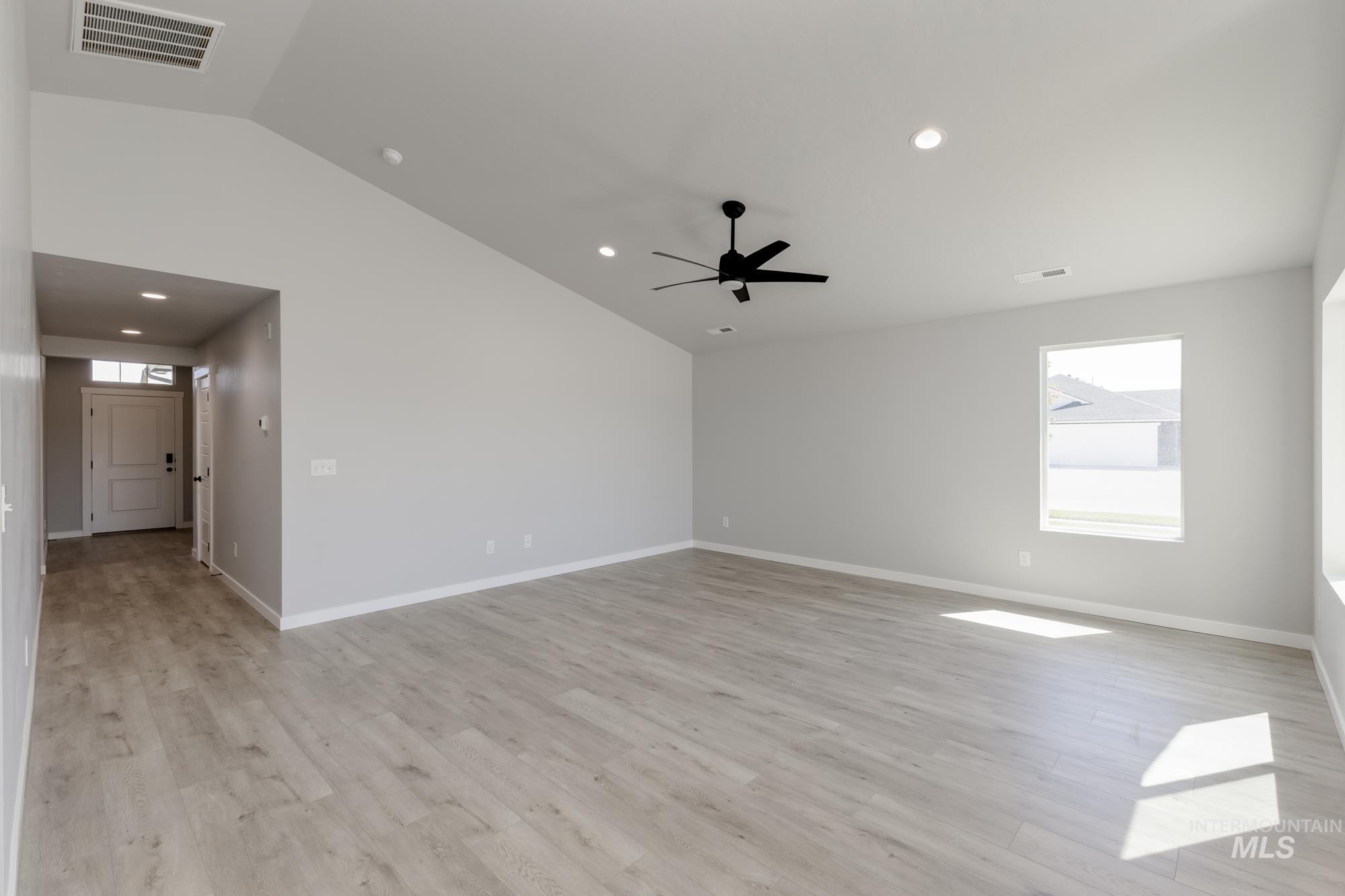 1015 E Perjue Basin Dr