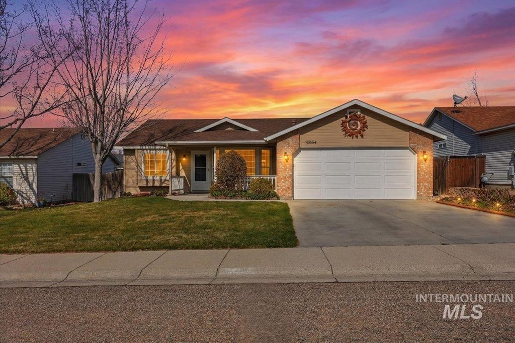 Photo of 3864 E Wormwood Ct, Boise, ID 83716 (MLS # 98977555)