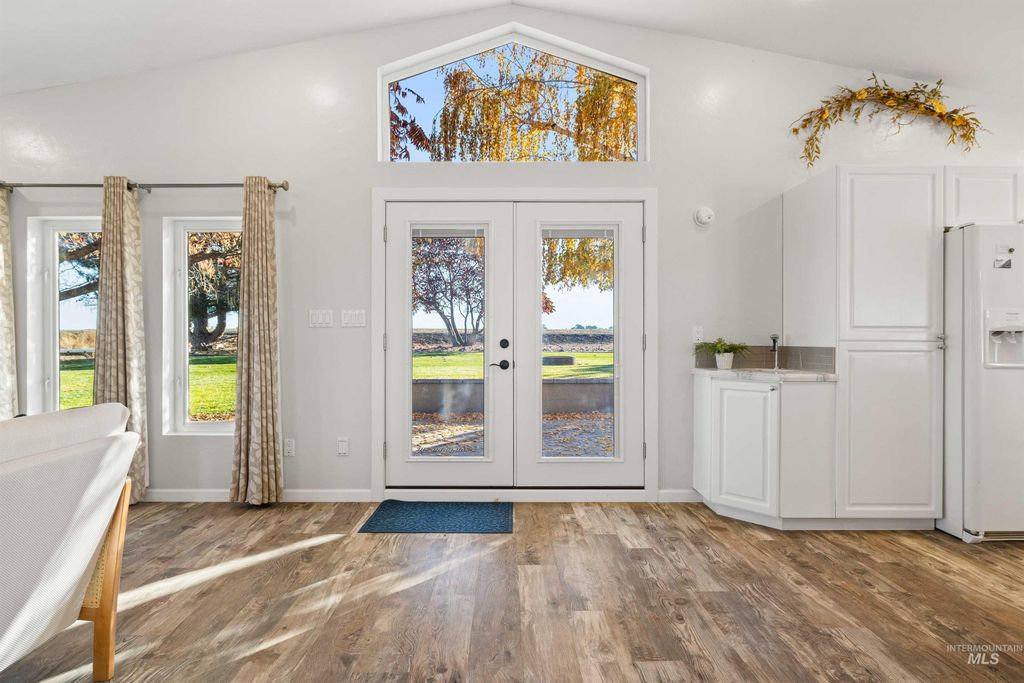 Photo of 3859 N 1100 E, Buhl, ID 83316 (MLS # 98944072)